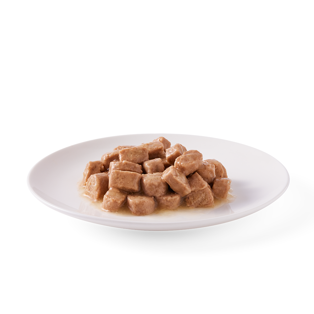 Yarrah Organic Cat Food with Chicken and Beef Chunks